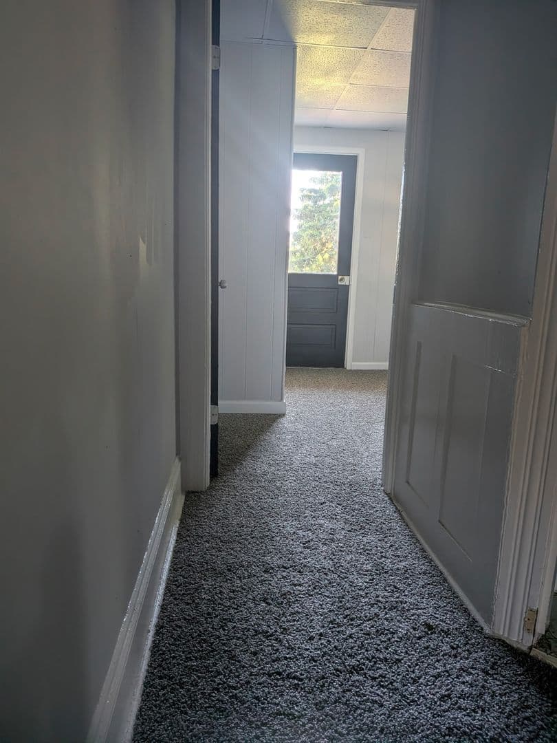 Lancaster House: 1216 Clark Street