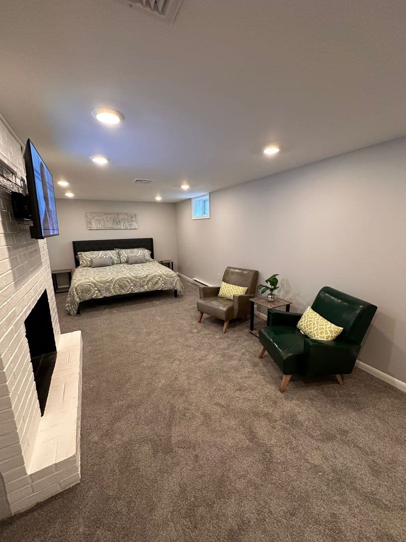 Lancaster House: 1325 Rohrerstown Road