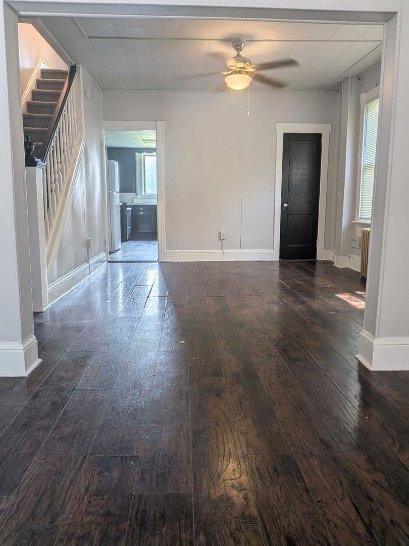 Lancaster House: 1216 Clark Street