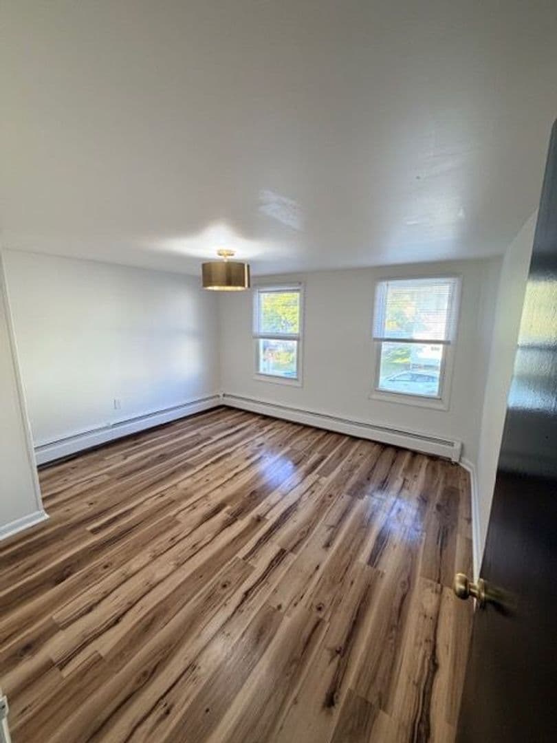 Ephrata House: 59 East Franklin Street