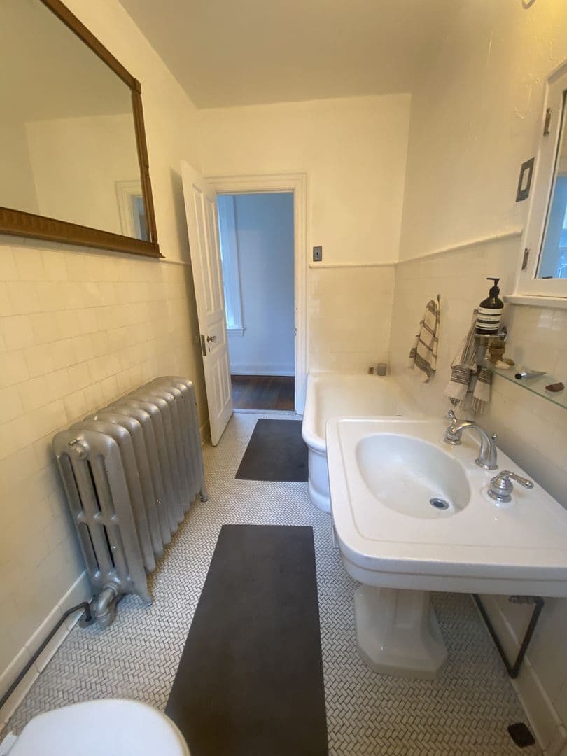 Lancaster Apartment: 428 North Duke Street