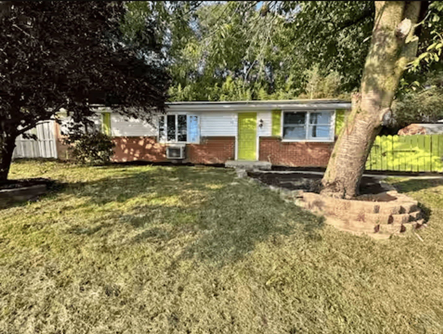 Lititz House: 15 W Newport Rd