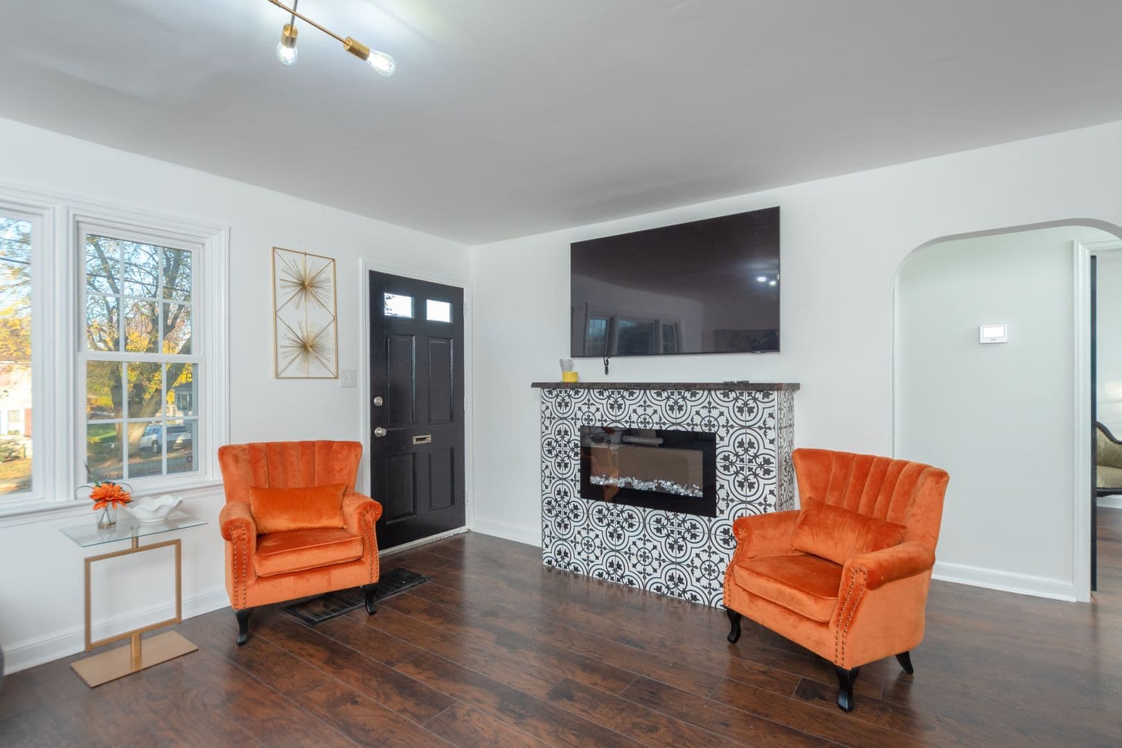 Millersville House: 7 Circle Rd