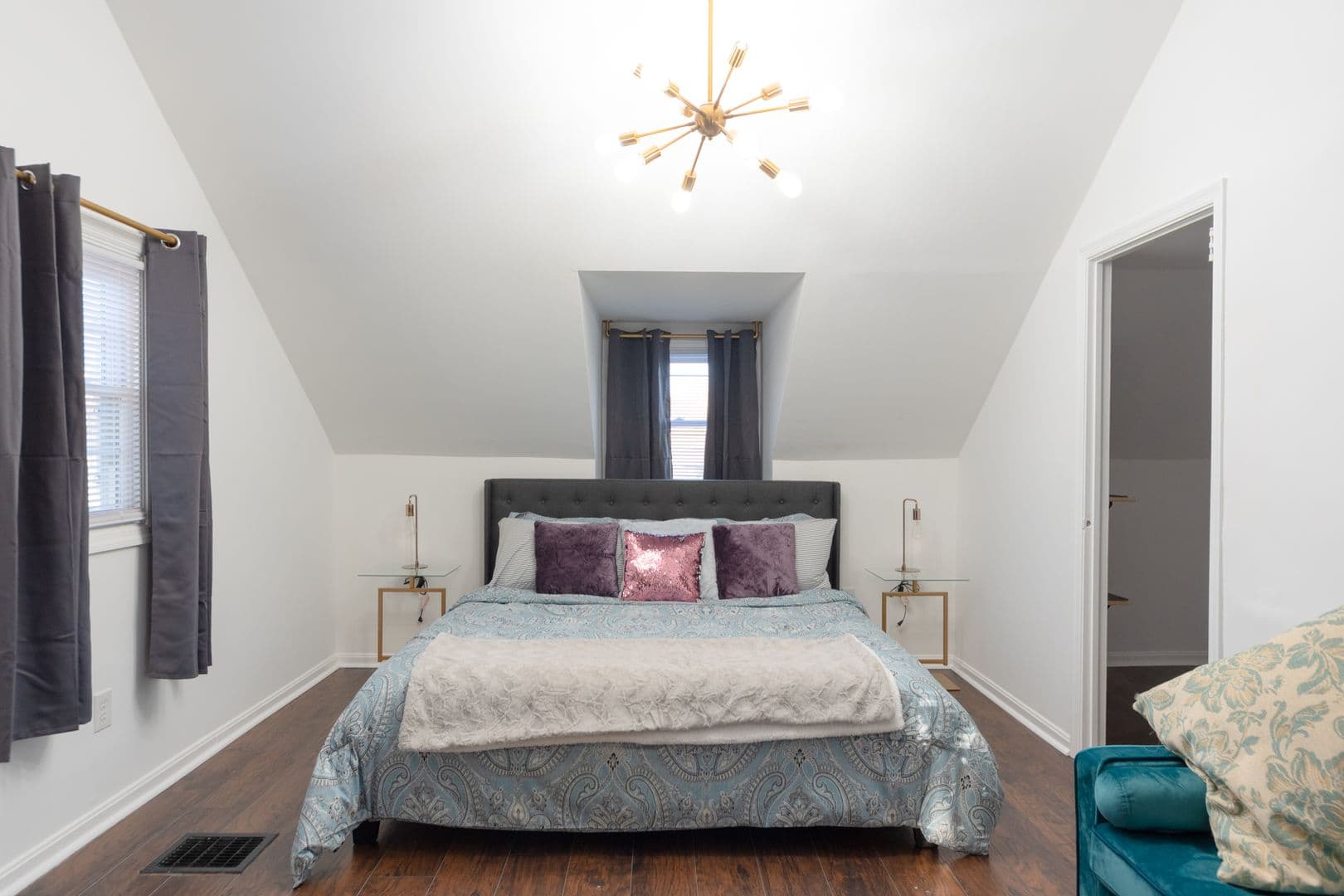 Millersville House: 7 Circle Rd