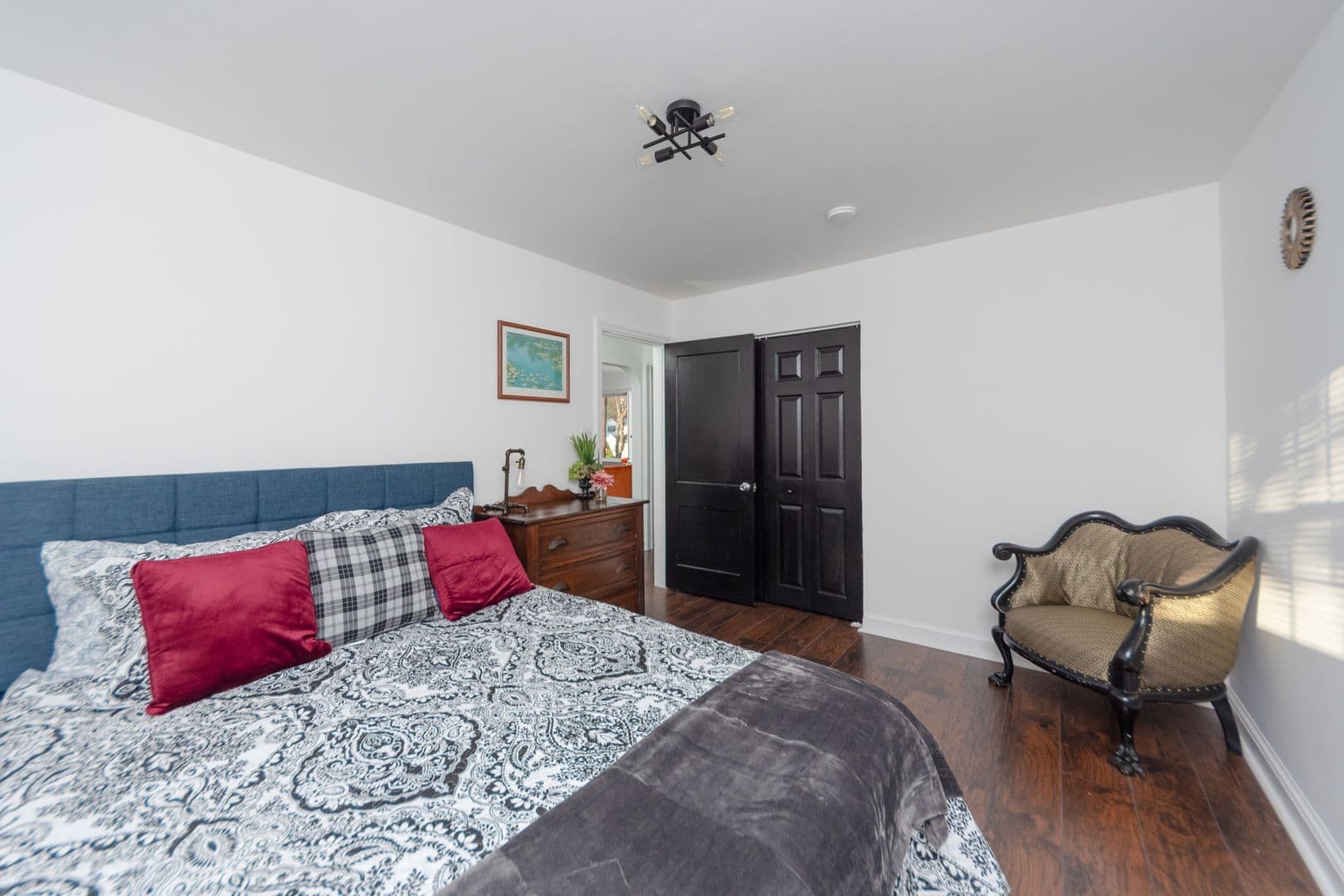 Millersville House: 7 Circle Rd