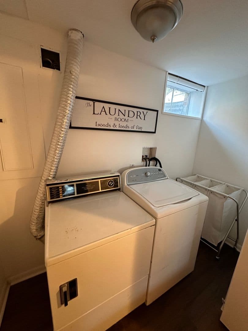 Lancaster House: 1325 Rohrerstown Road