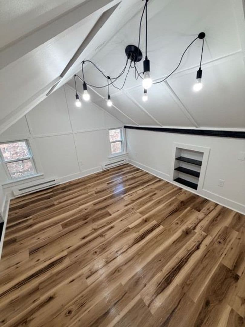 Ephrata House: 59 East Franklin Street