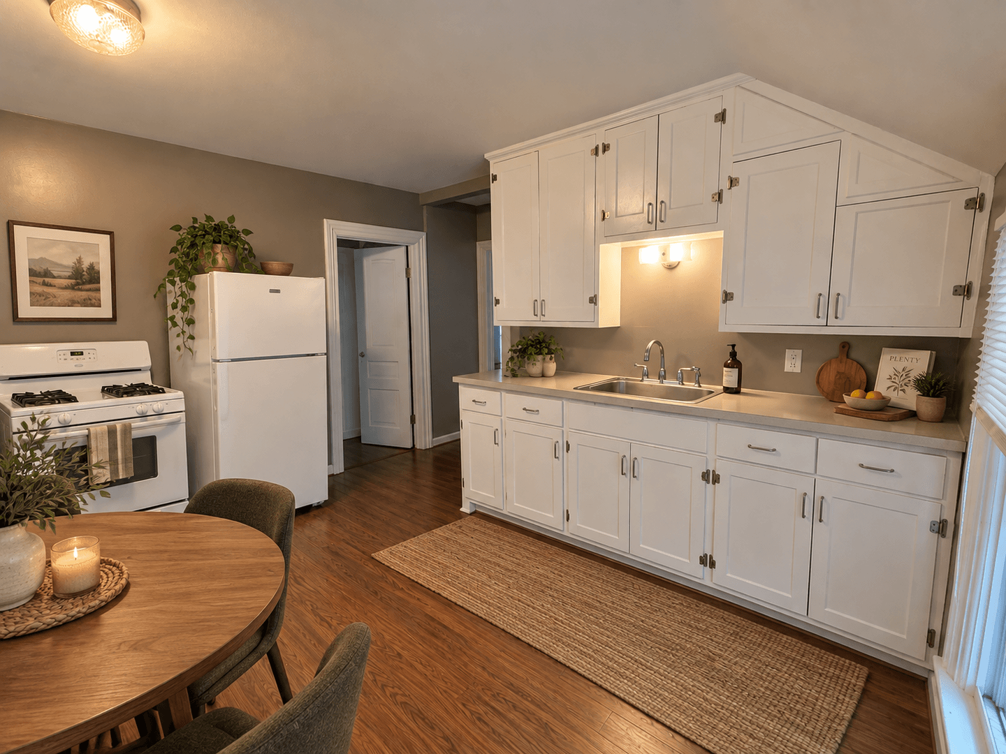 Grand Rapids Apartment: 156 Lexington Ave NW