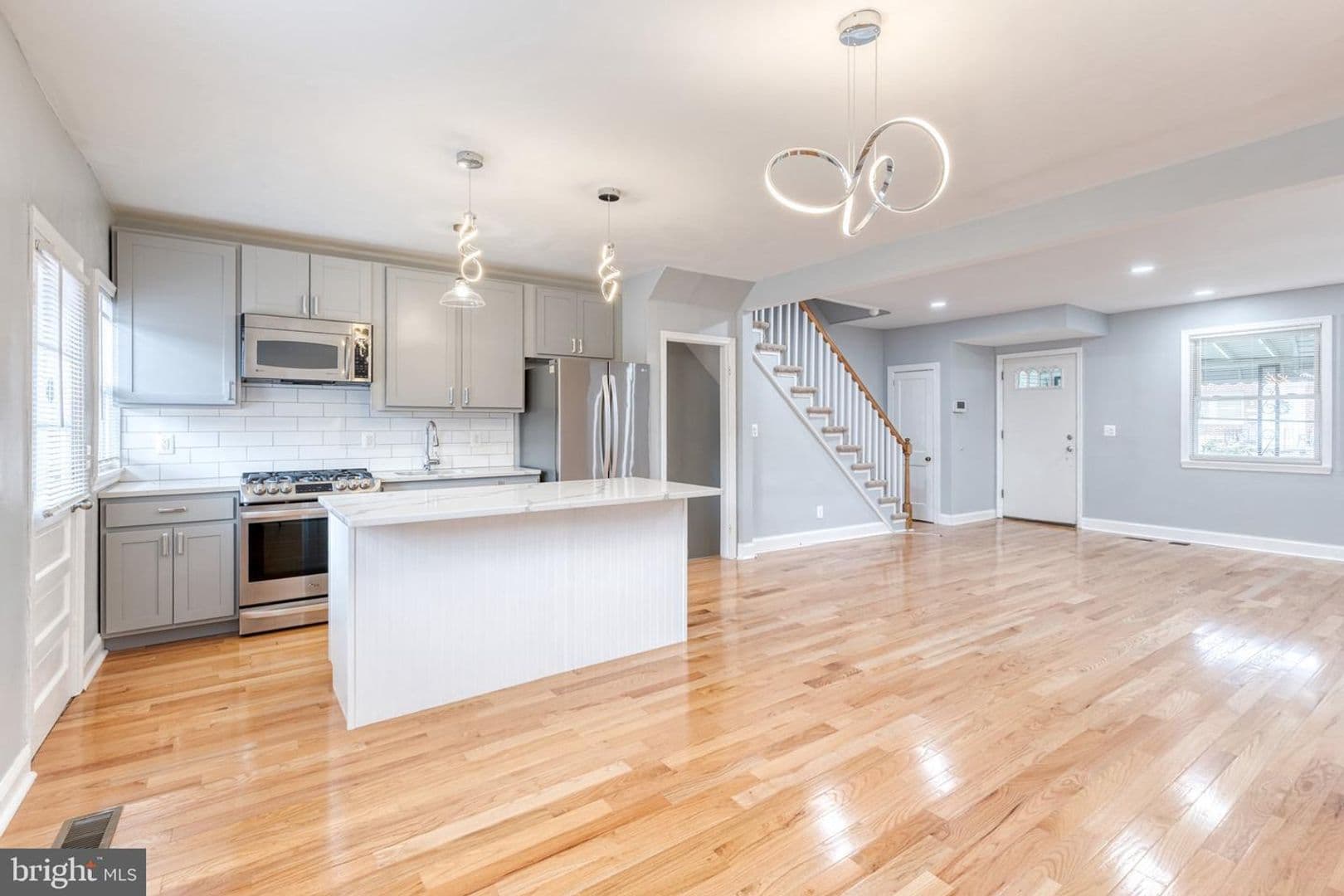 Baltimore Townhome: 1615 Shadyside Road