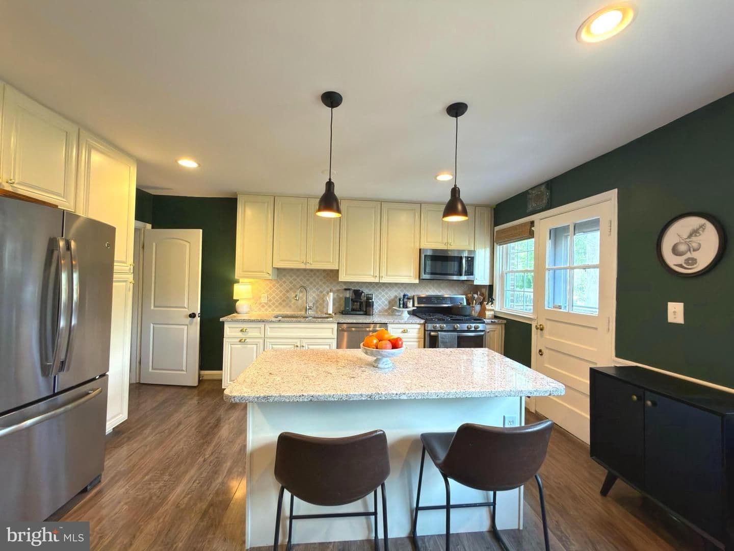 Baltimore House: 358 Old Trail Road