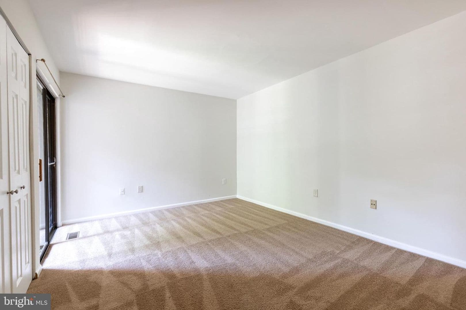 Columbia House: 10564 Cross Fox Lane