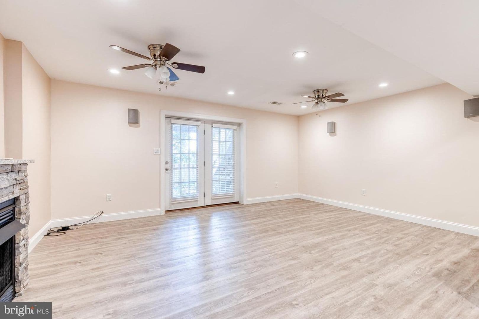 Crofton House: 1632 Angus Court