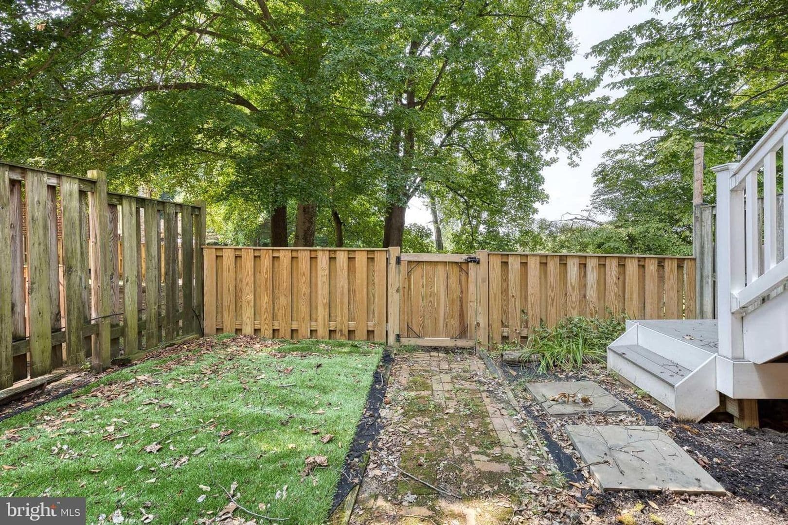 Crofton House: 1632 Angus Court