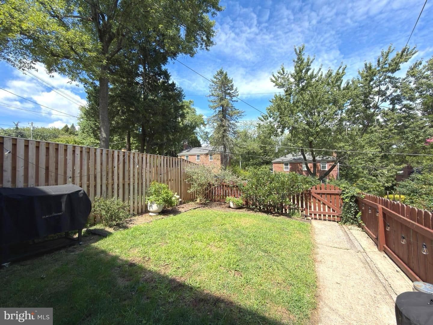 Baltimore House: 358 Old Trail Road
