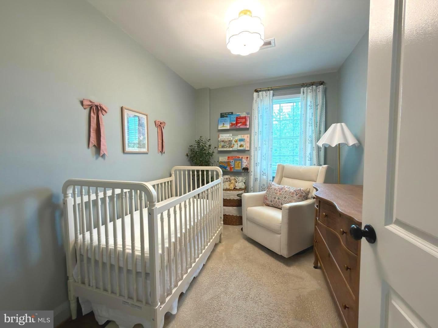 Baltimore House: 358 Old Trail Road