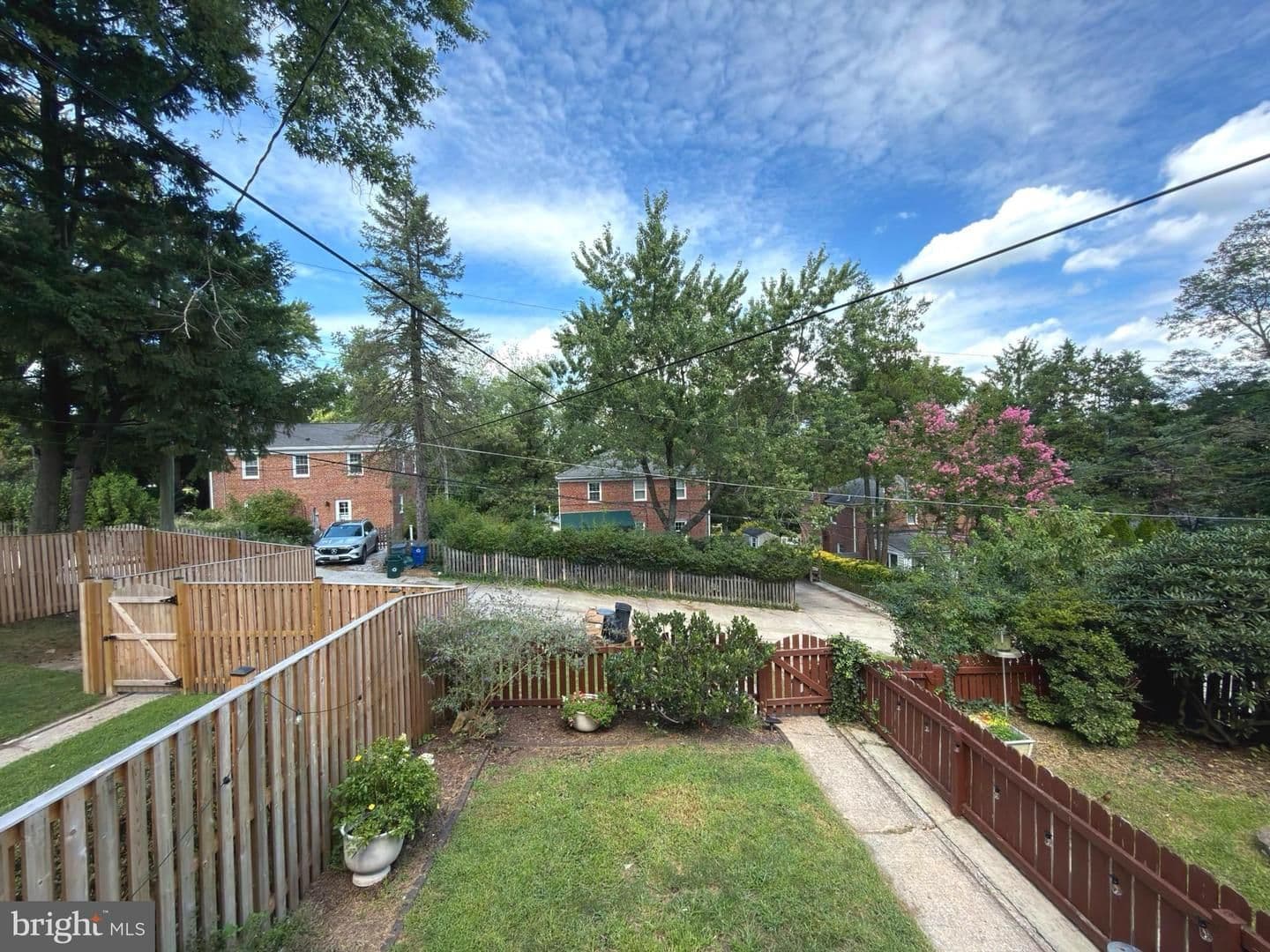 Baltimore House: 358 Old Trail Road