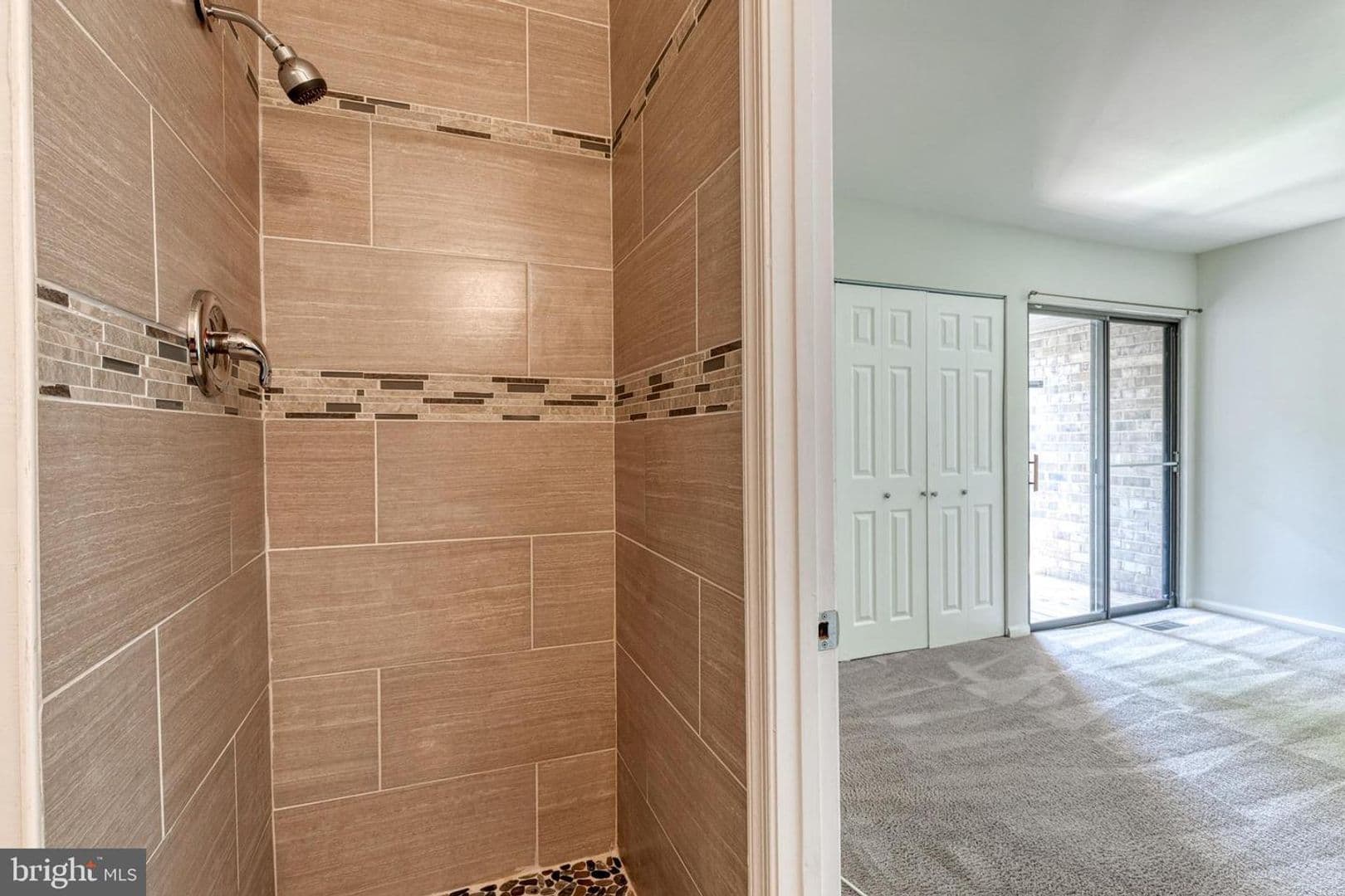 Columbia House: 10564 Cross Fox Lane