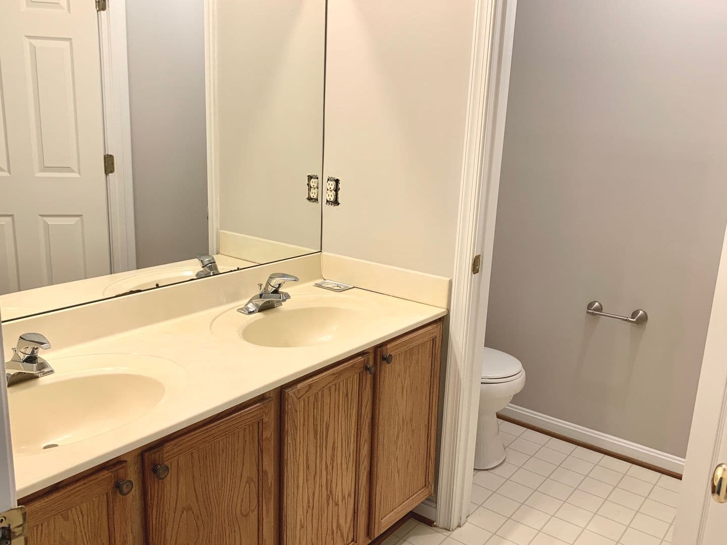Odenton Townhome: 156 Hidden Hill Circle