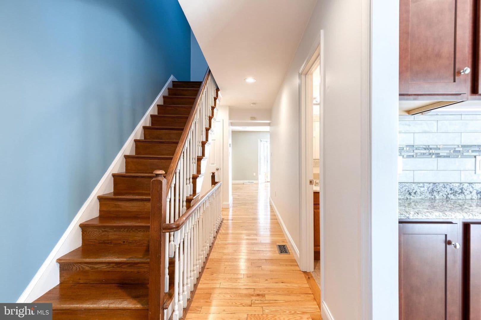 Crofton House: 1632 Angus Court