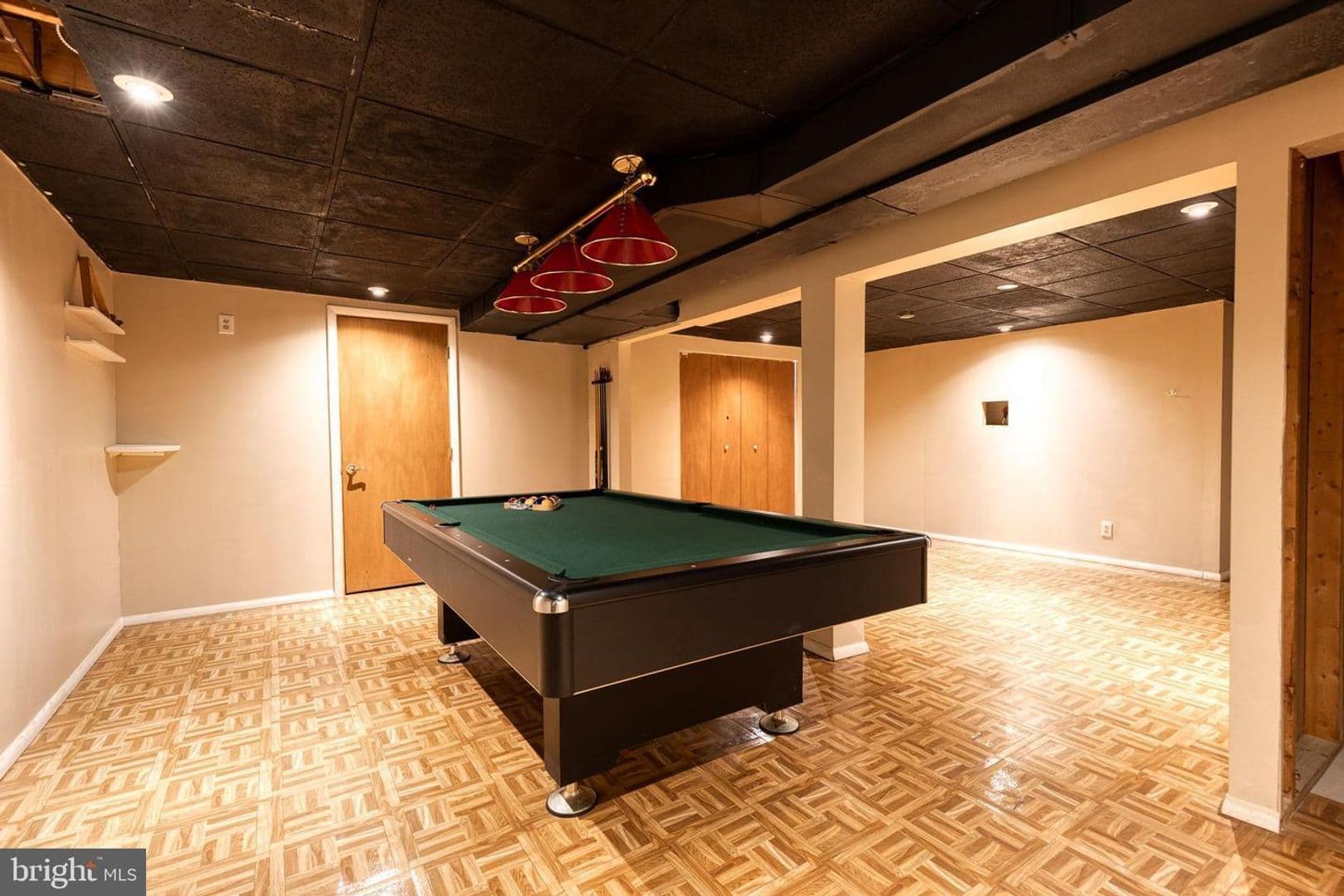 Pasadena House: 7846 Dero Drive