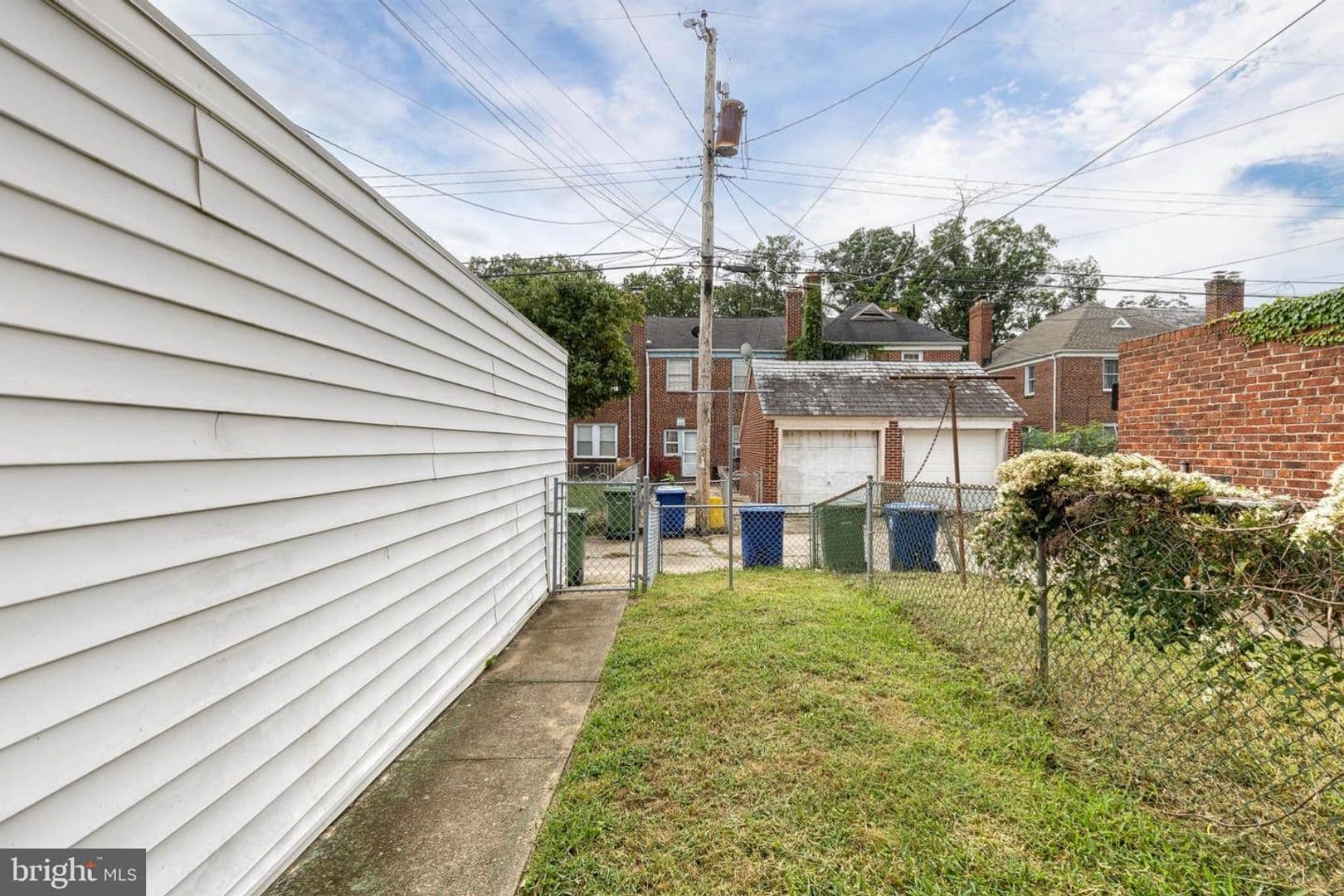 Baltimore Townhome: 1615 Shadyside Road