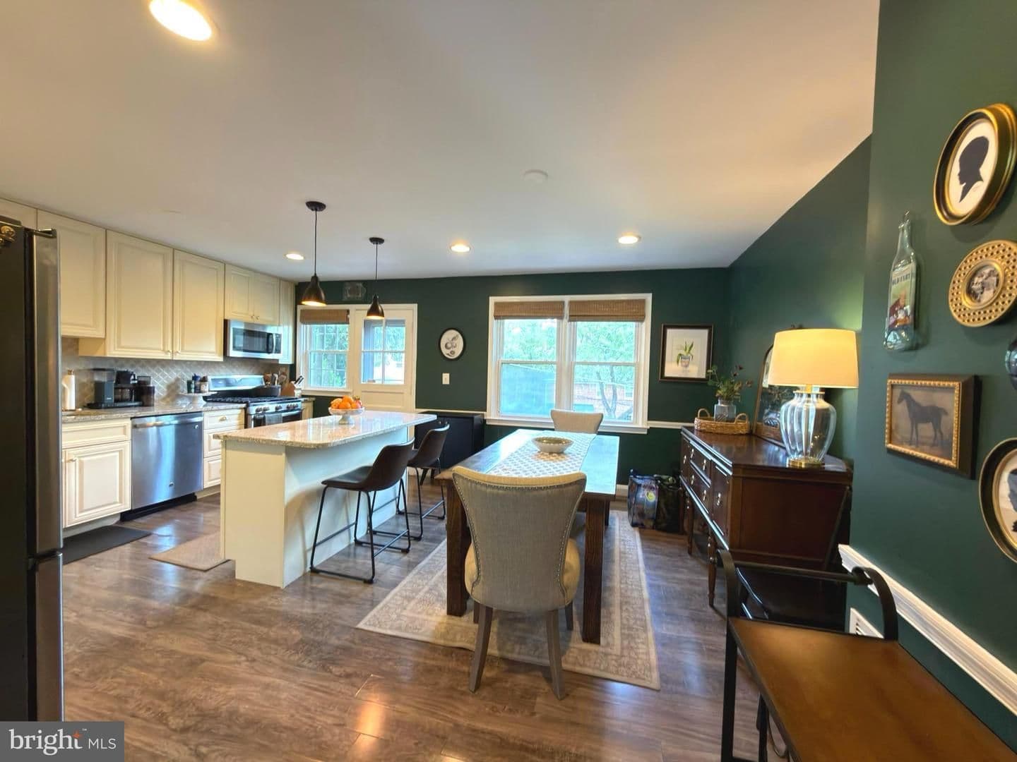 Baltimore House: 358 Old Trail Road