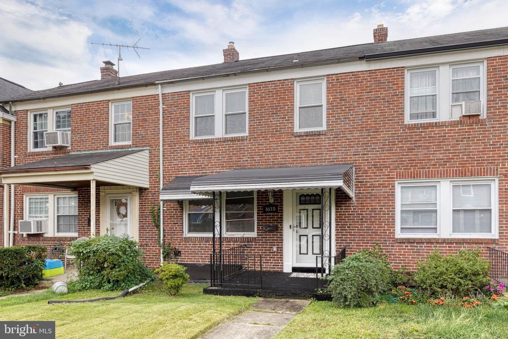 Baltimore Townhome: 1615 Shadyside Road