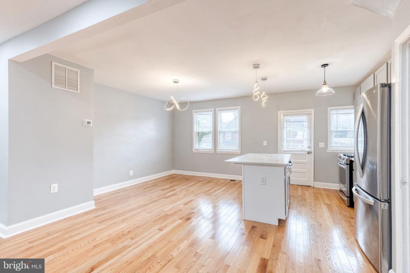 Baltimore Townhome: 1615 Shadyside Road