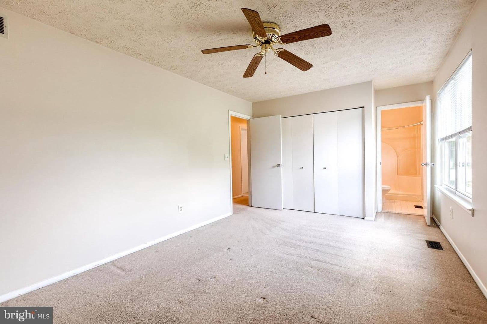 Pasadena House: 7846 Dero Drive