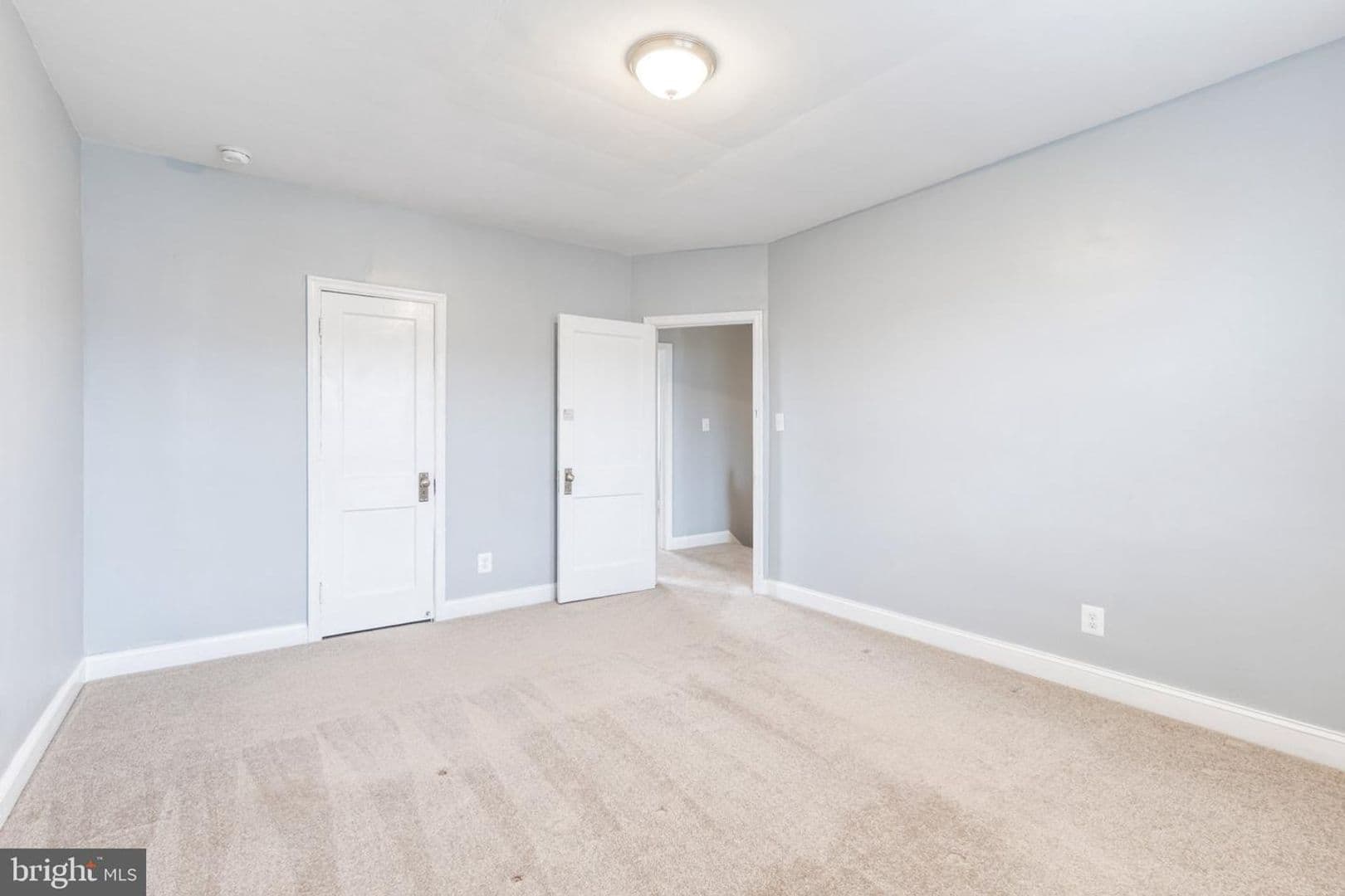 Baltimore Townhome: 1615 Shadyside Road
