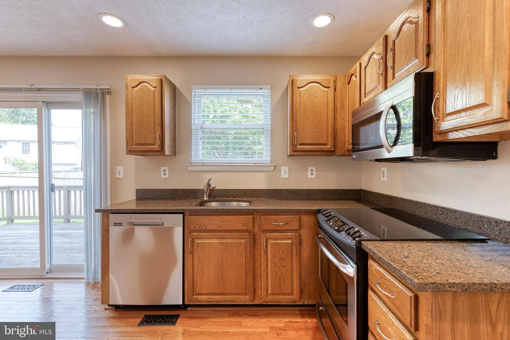 Pasadena House: 7846 Dero Drive