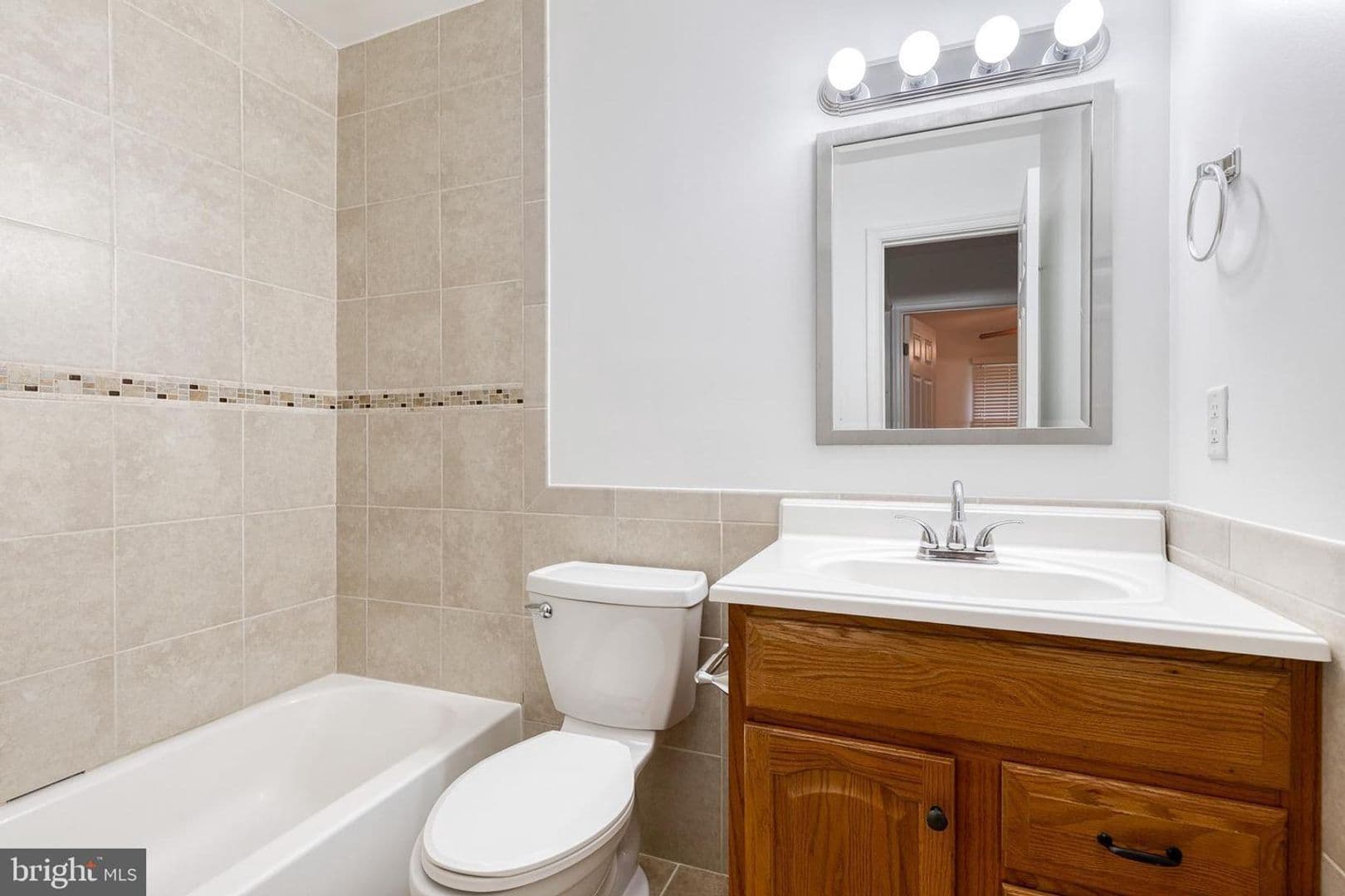 Crofton House: 1632 Angus Court