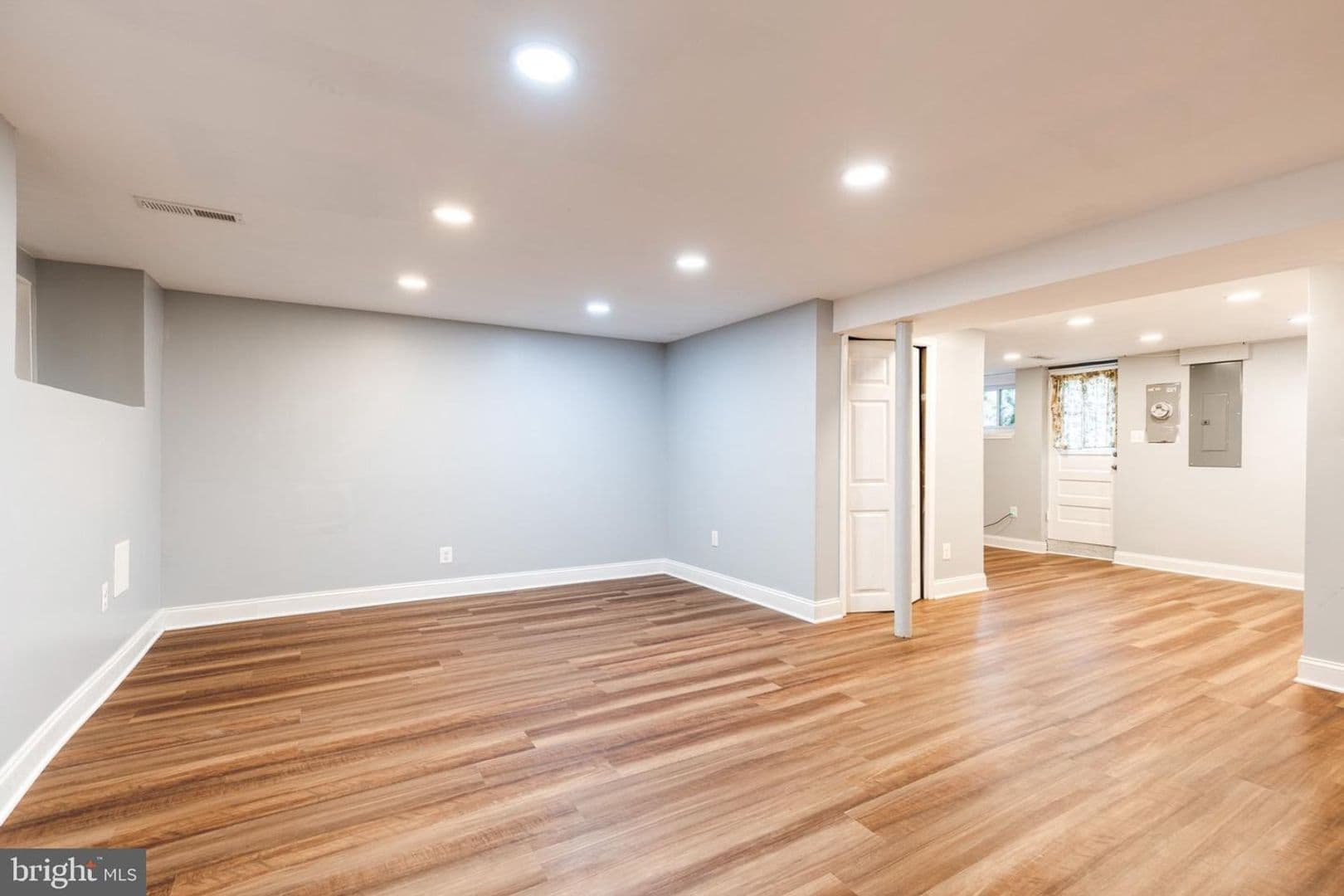 Baltimore Townhome: 1615 Shadyside Road