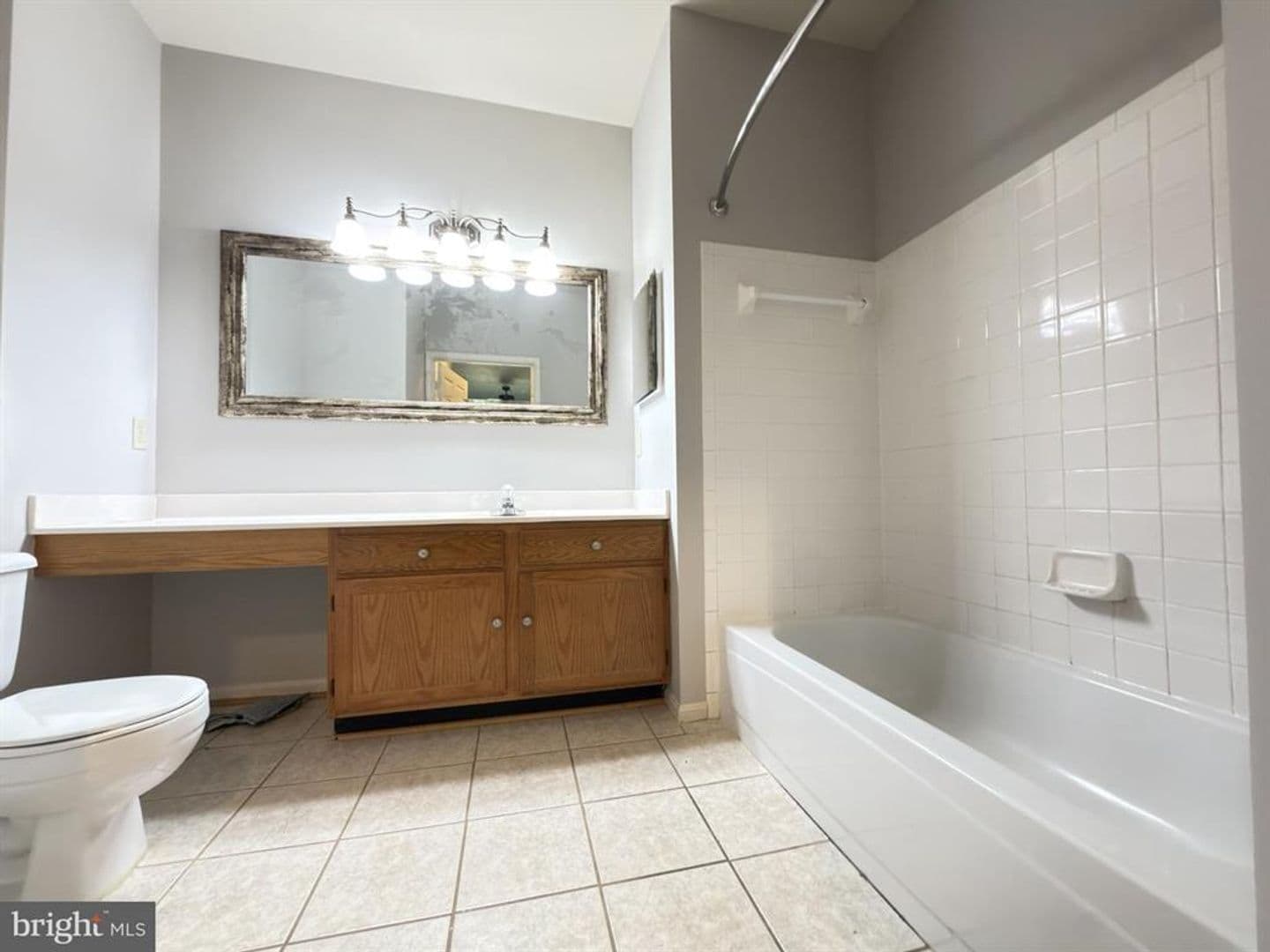 Crofton House: 1426 Nutwood Court