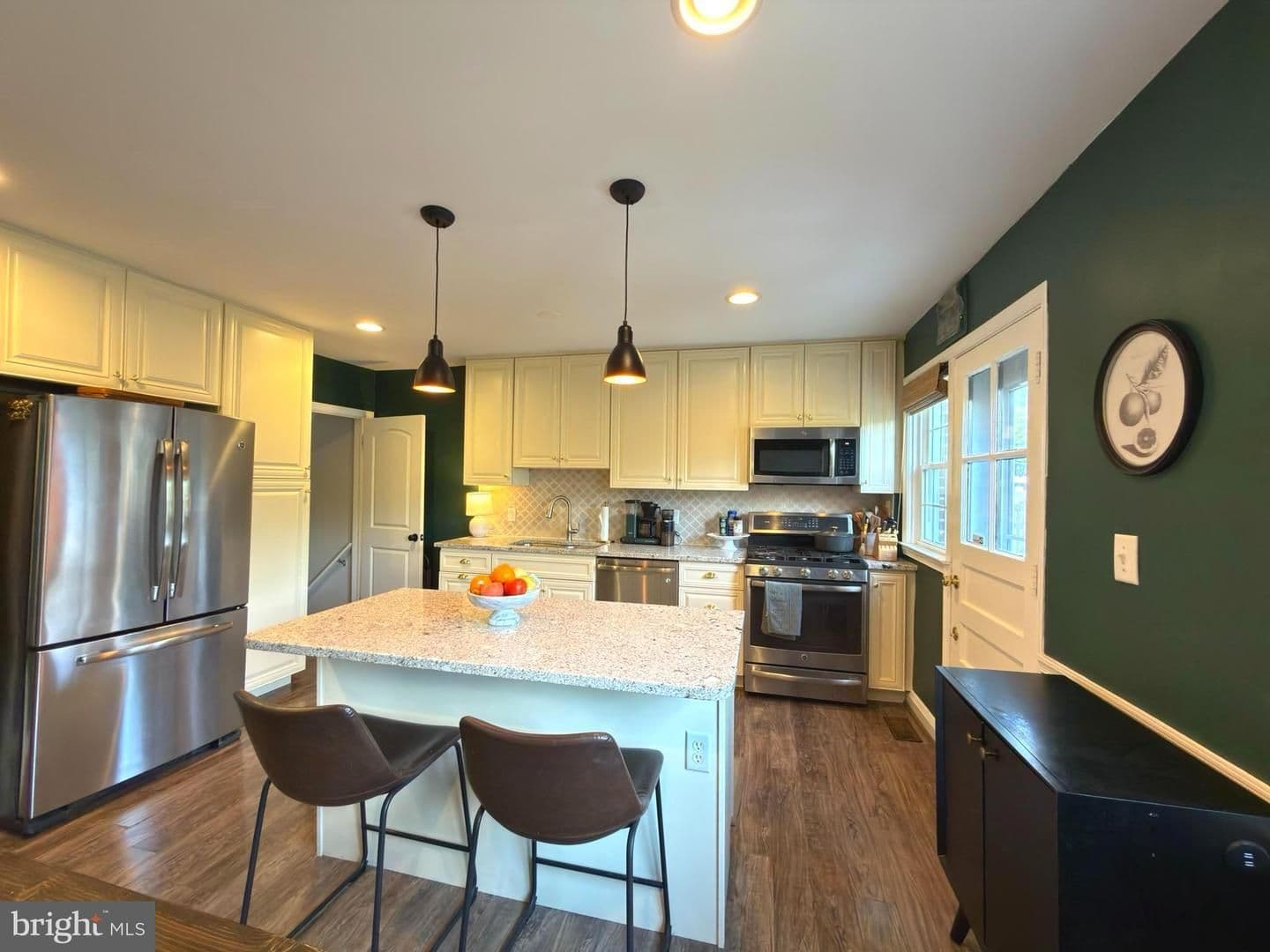 Baltimore House: 358 Old Trail Road