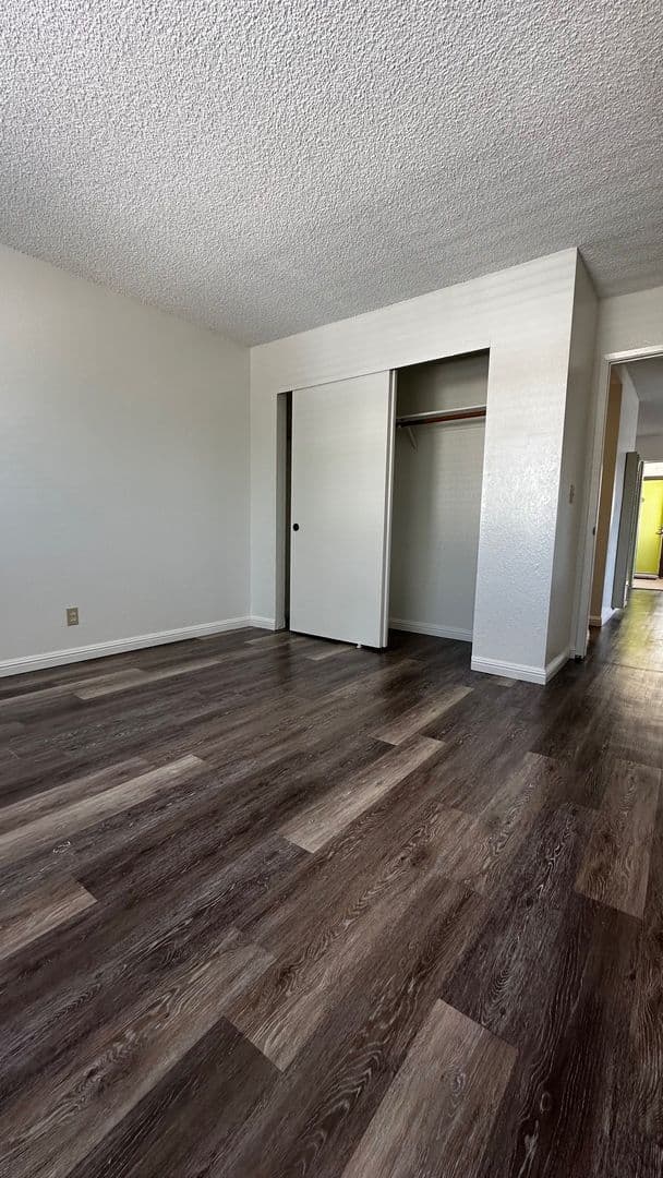 Lompoc Apartment: 960 West Chestnut Ave