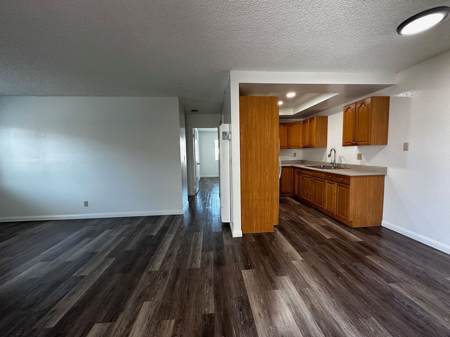 Lompoc Apartment: 960 West Chestnut Ave
