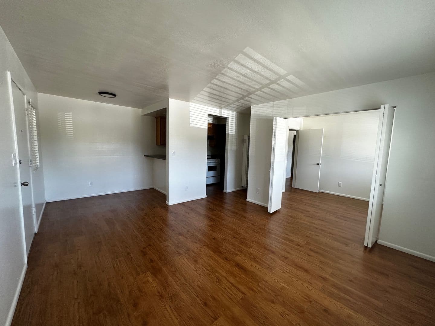 Lompoc Apartment: 960 West Chestnut Ave