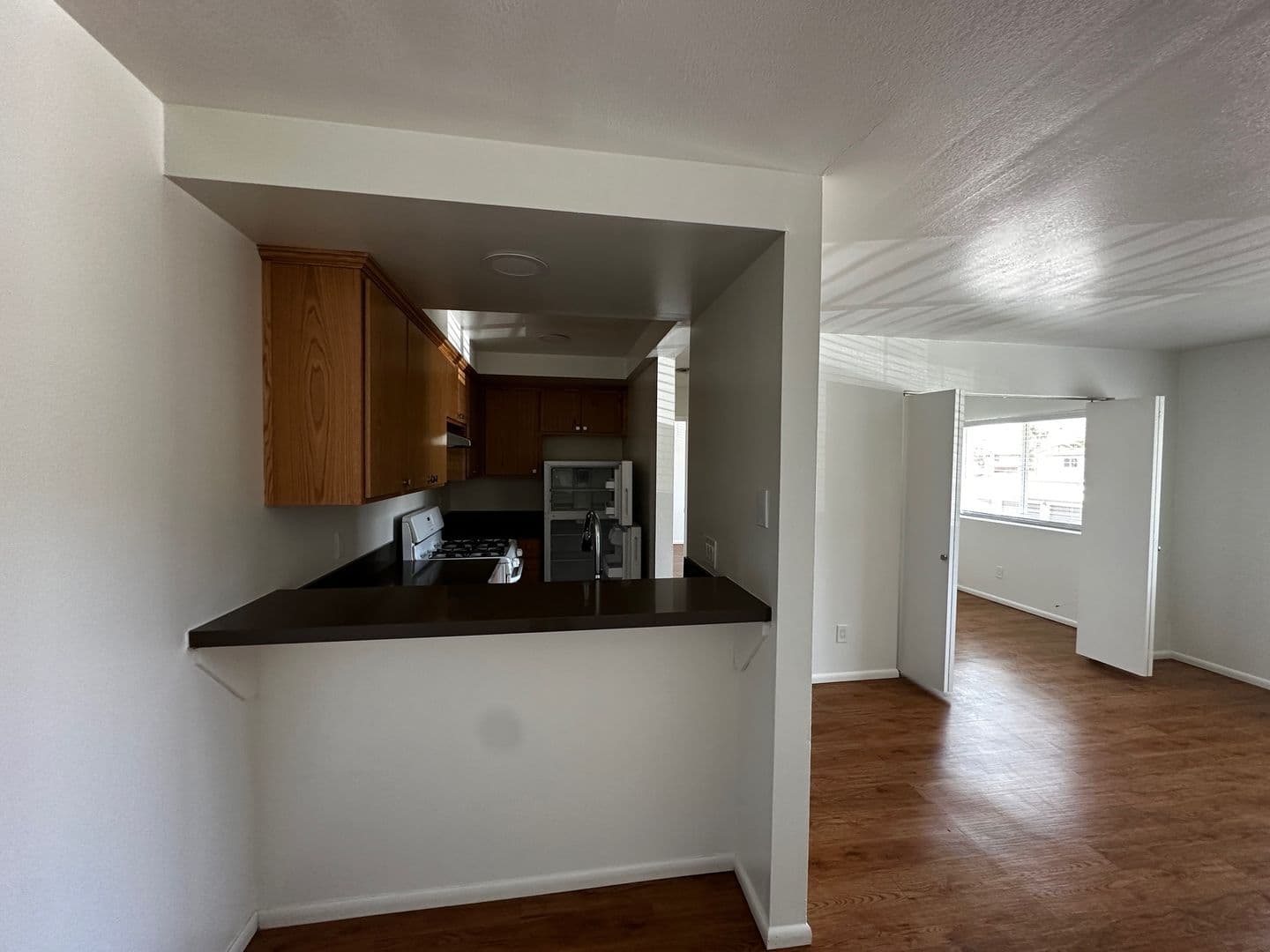 Lompoc Apartment: 960 West Chestnut Ave