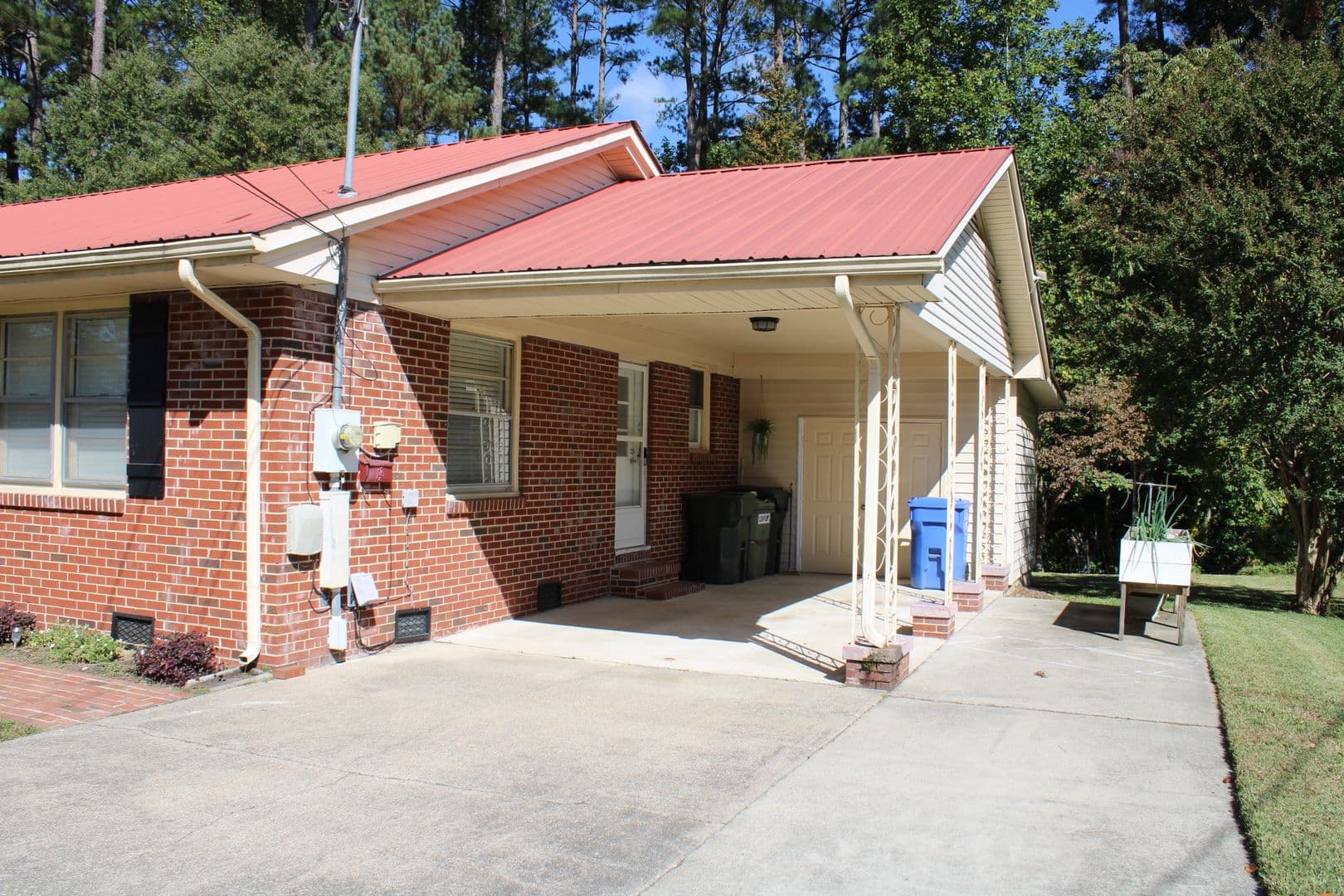 Wilson House: 1404 Woodside Drive