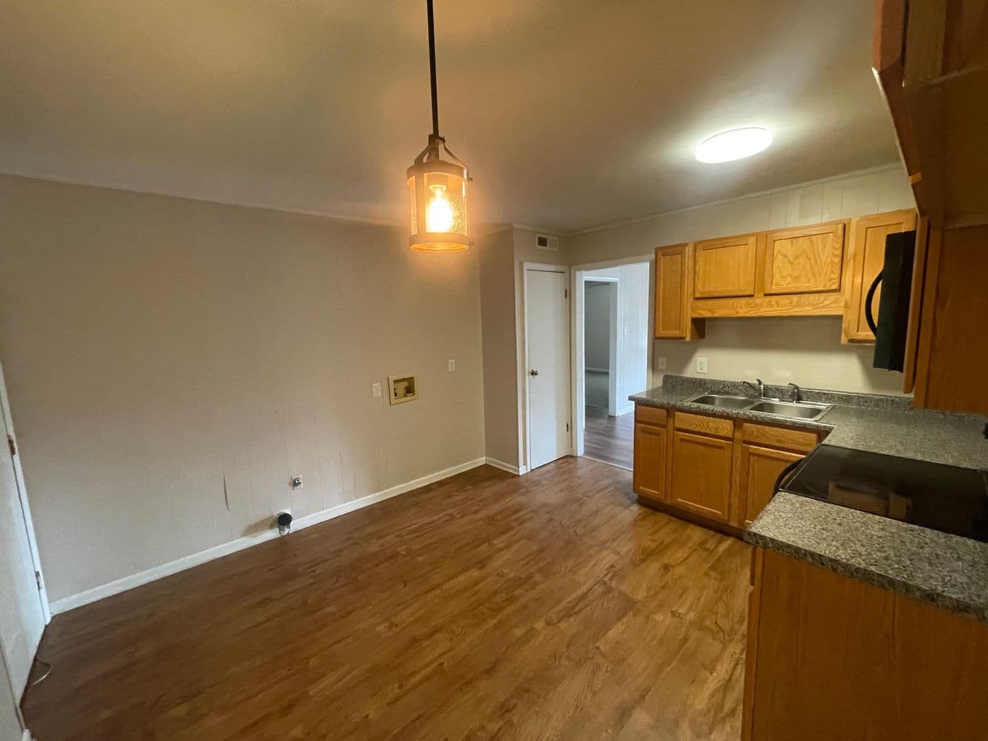 Wilson Apartment: 1705 Snowden Drive