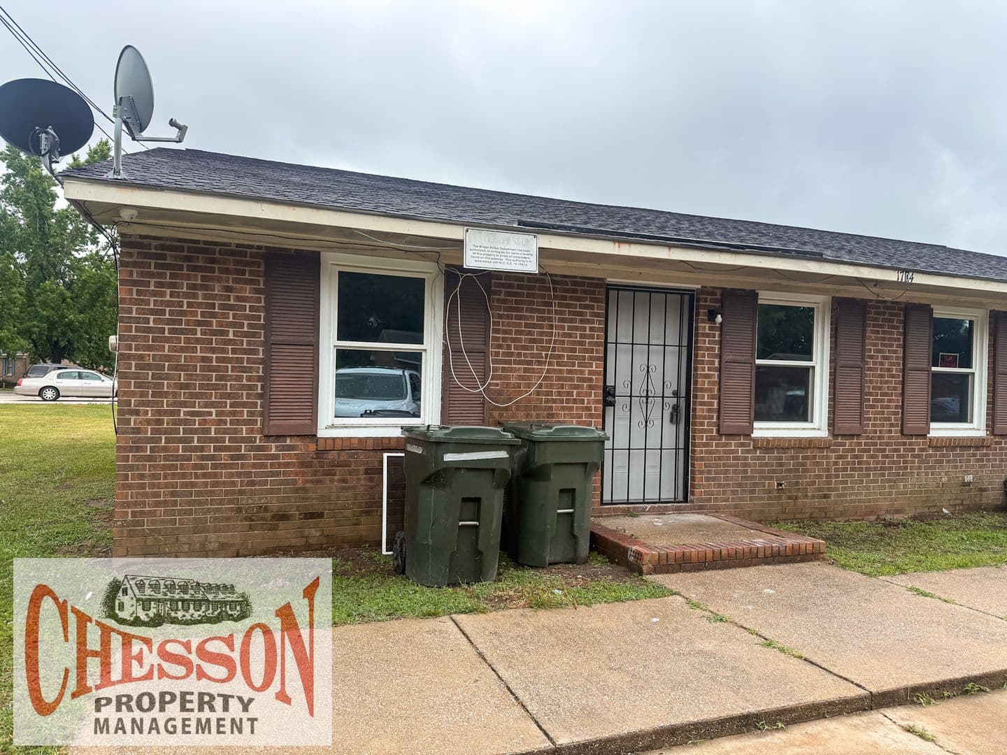 Wilson Apartment: 1704 Snowden Drive