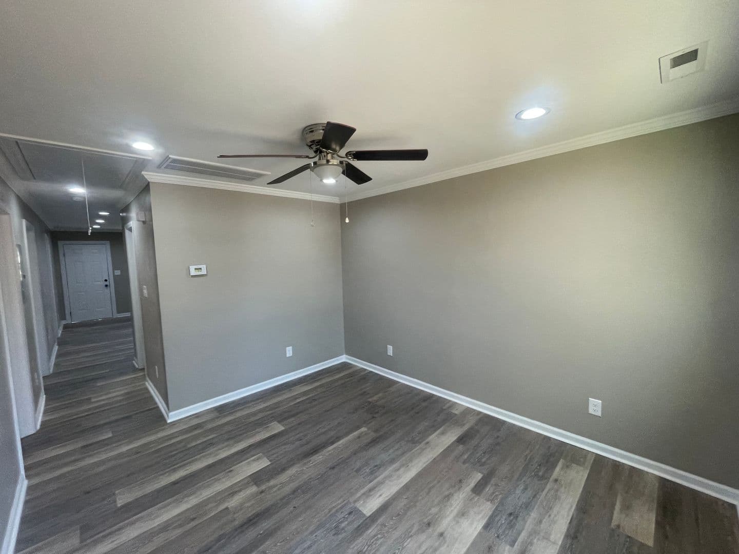 Wilson Apartment: 303 Freeman Street