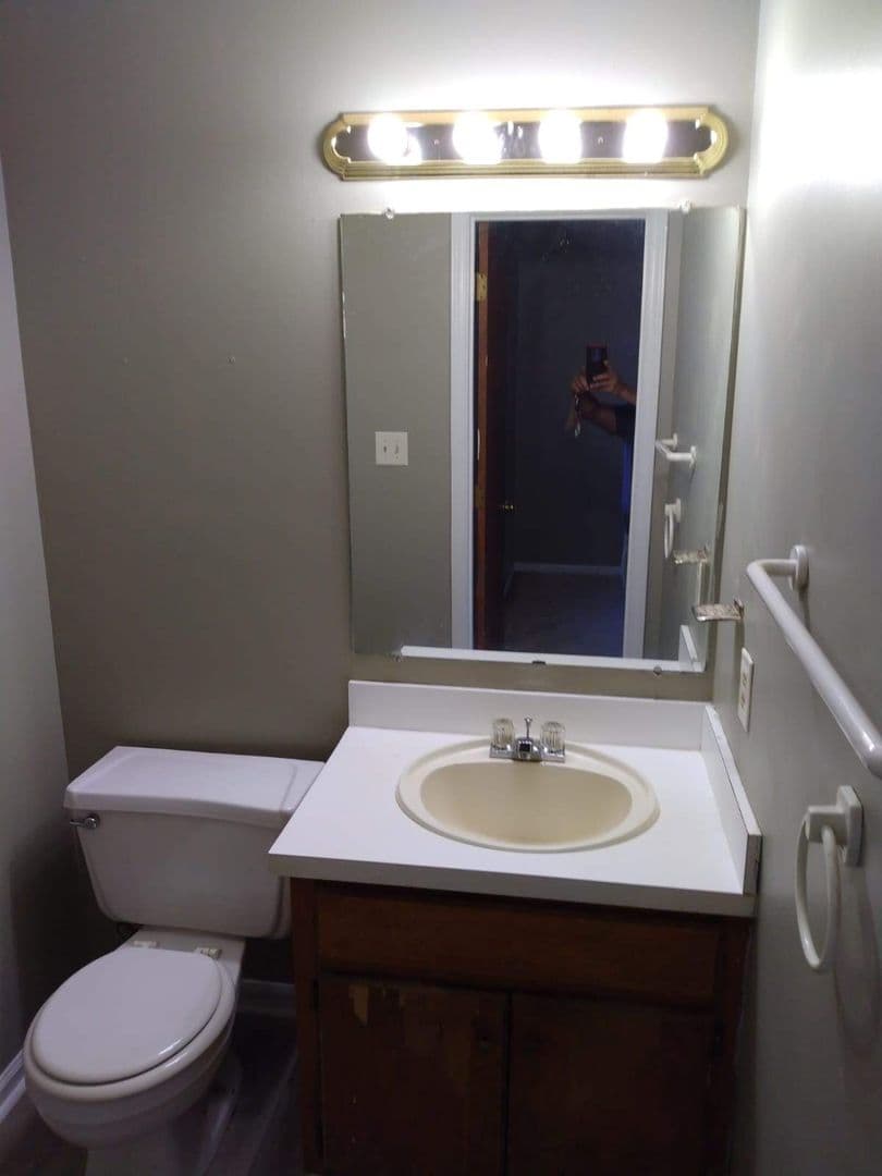 Wilson House: 1809 East Trail Drive SE