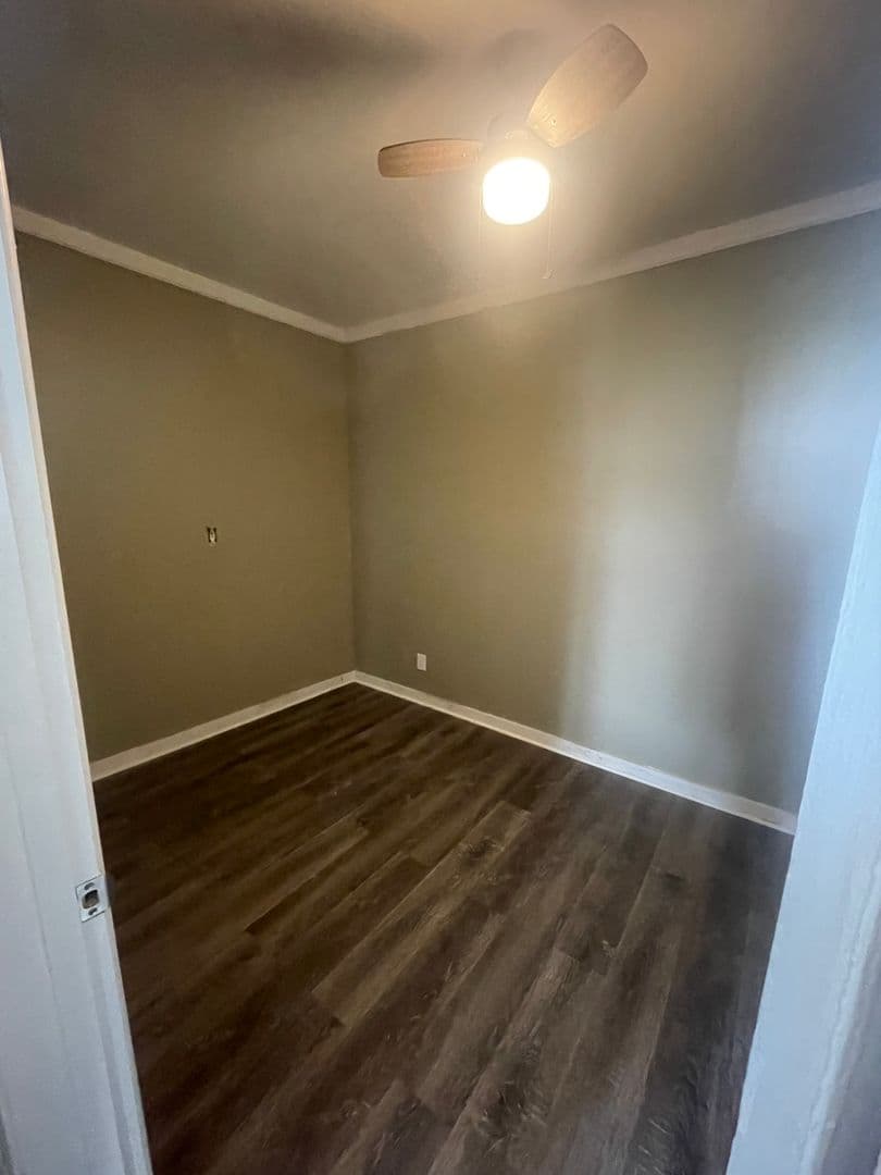 Wilson Apartment: 511 Lee Street
