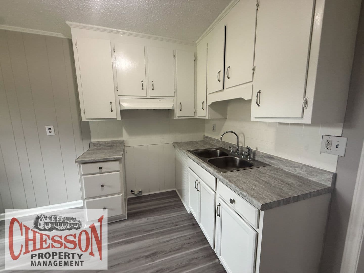 Wilson Apartment: 1704 Snowden Drive