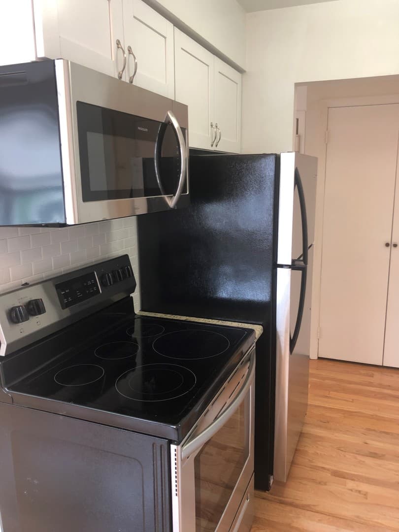 Roselle Park Apartment: 428 Chestnut Street