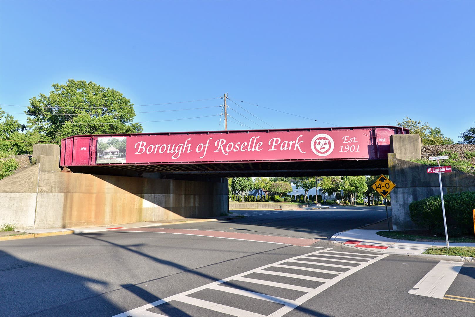 Roselle Park Apartment: 428 Chestnut Street