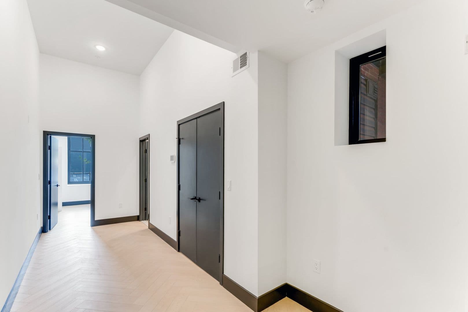 Philadelphia Apartment: 643-645 North 15th Street