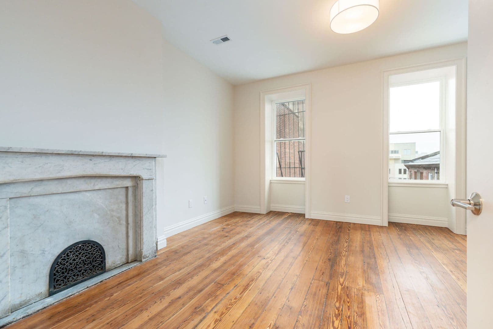 Philadelphia Apartment: 814 North Broad Street